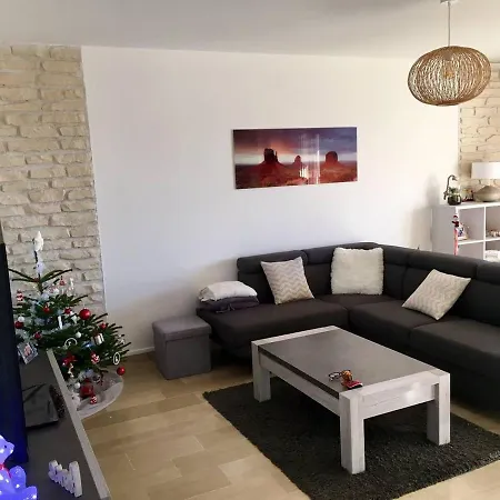 Elegant T3 Avec Vue Et Piscine A Apartment