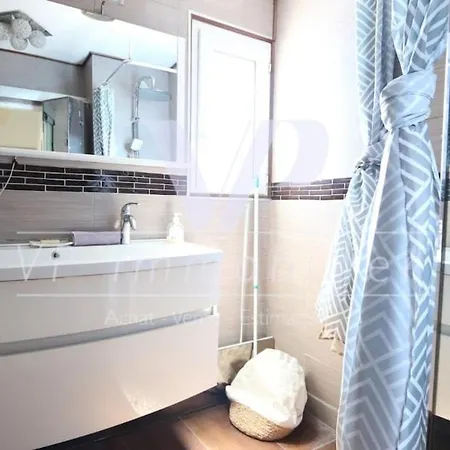 Elegant T3 Avec Vue Et Piscine A Apartment Mougins