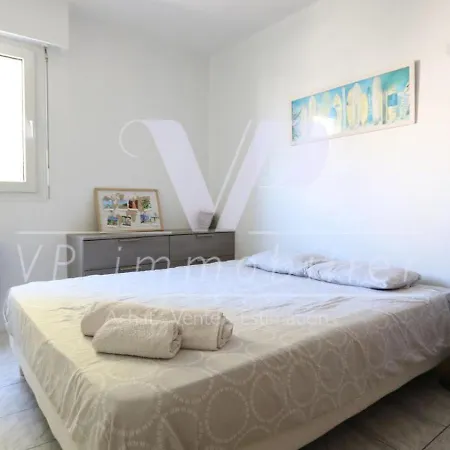 Elegant T3 Avec Vue Et Piscine A Mougins